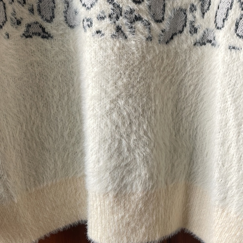 ii Sisters Cream Gray Leopard Print Sweater - Picture 3 of 5